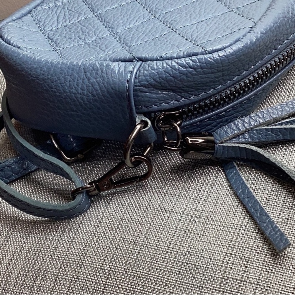 Blue quilted leather crossbody bag - Picture 7 of 15